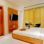 Hotel Urban Brood - Near Prem Mandir