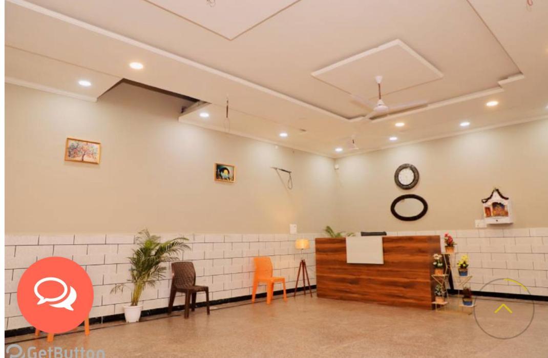 Hotel Urban Brood - Near Prem Mandir