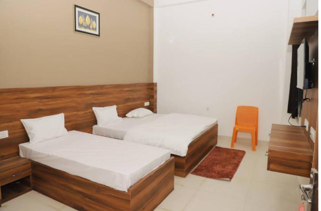 Hotel Urban Brood - Near Prem Mandir Vrindavan